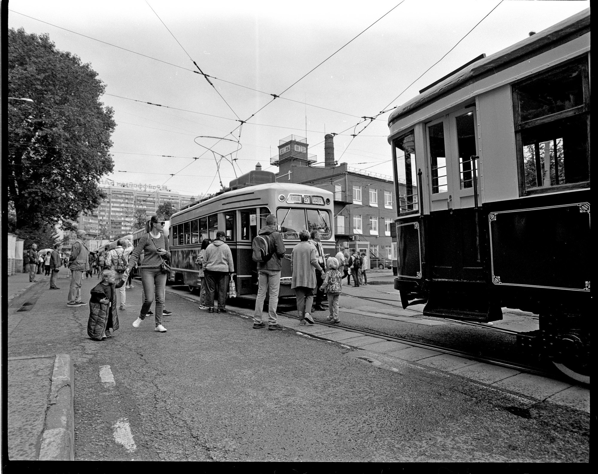 Second parade of trams - My, The photo, Pentax 67, Black and white photo, Medium format, Longpost