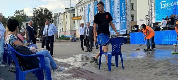 Фотофакт. В Бресте перед празднованием 1000-летия даже площадь Ленина мыли - Брест, Республика Беларусь, Праздники, Площадь, Уборка, Длиннопост