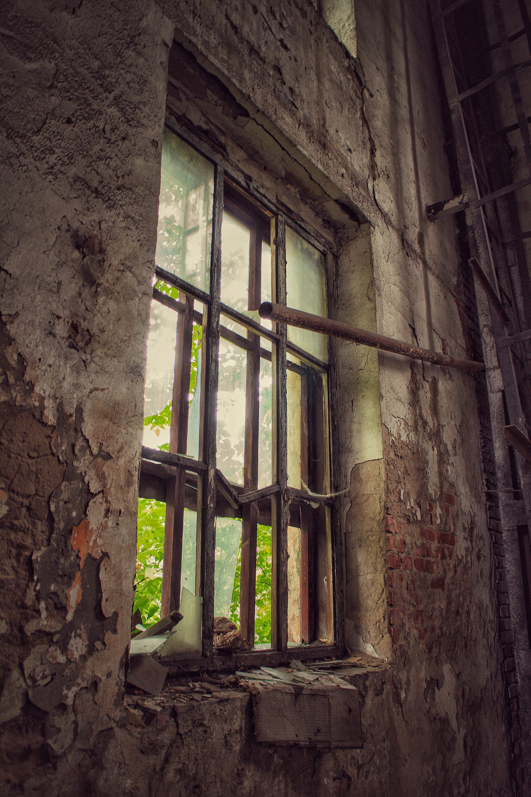 dead heart of the city - My, The photo, Architecture, Old man, Abandoned, Barnaul, Fuck aesthetics, Factory, Devastation, Longpost