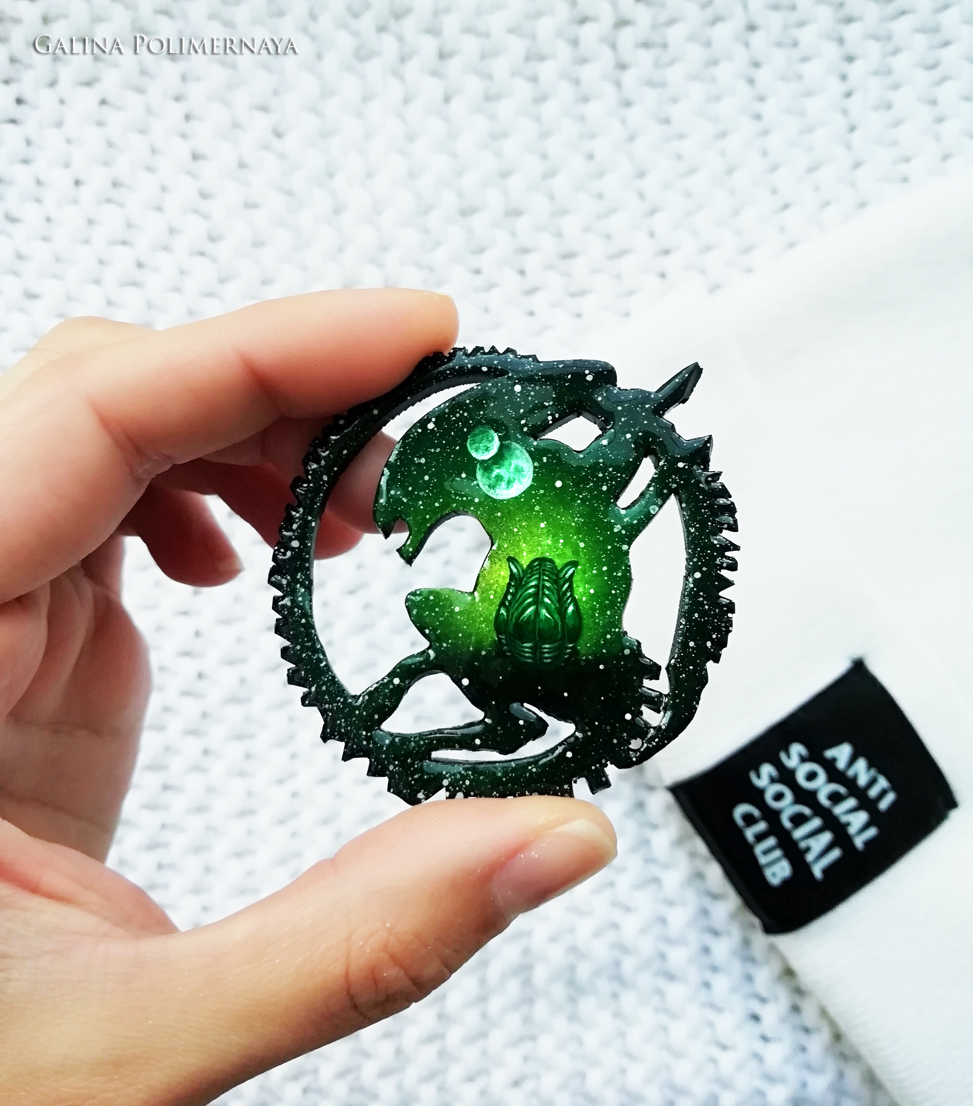 xenomorph double two - My, Stranger, Xenomorph, Brooch, Needlework without process, Painting, Handmade, Longpost