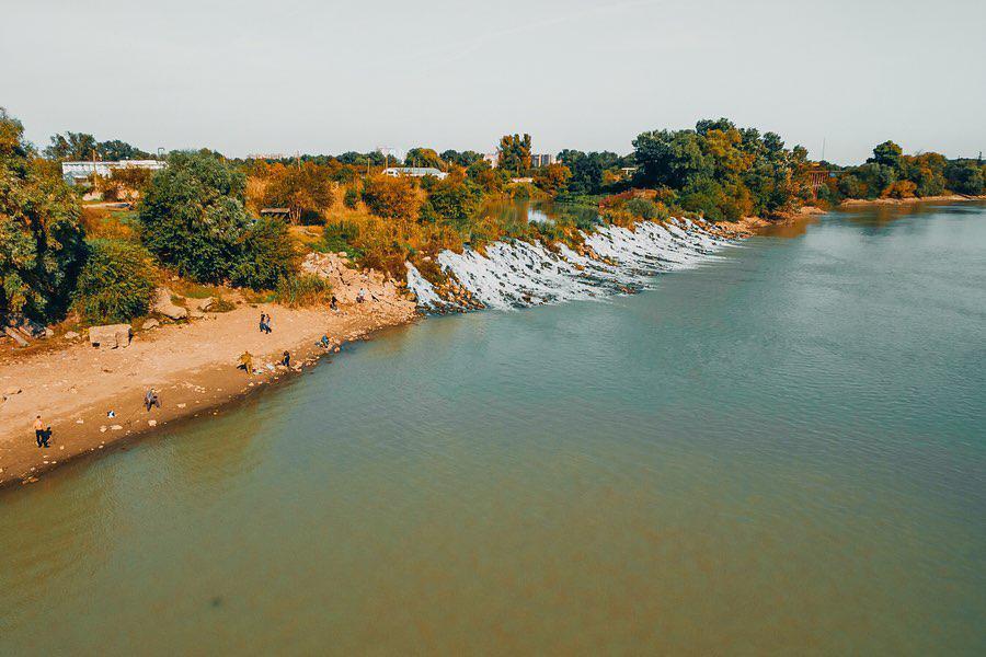 В Краснодаре есть свои водопады. Находятся они в конце Большого острова. - Краснодар, Краснодарский Край, Водопад, Длиннопост