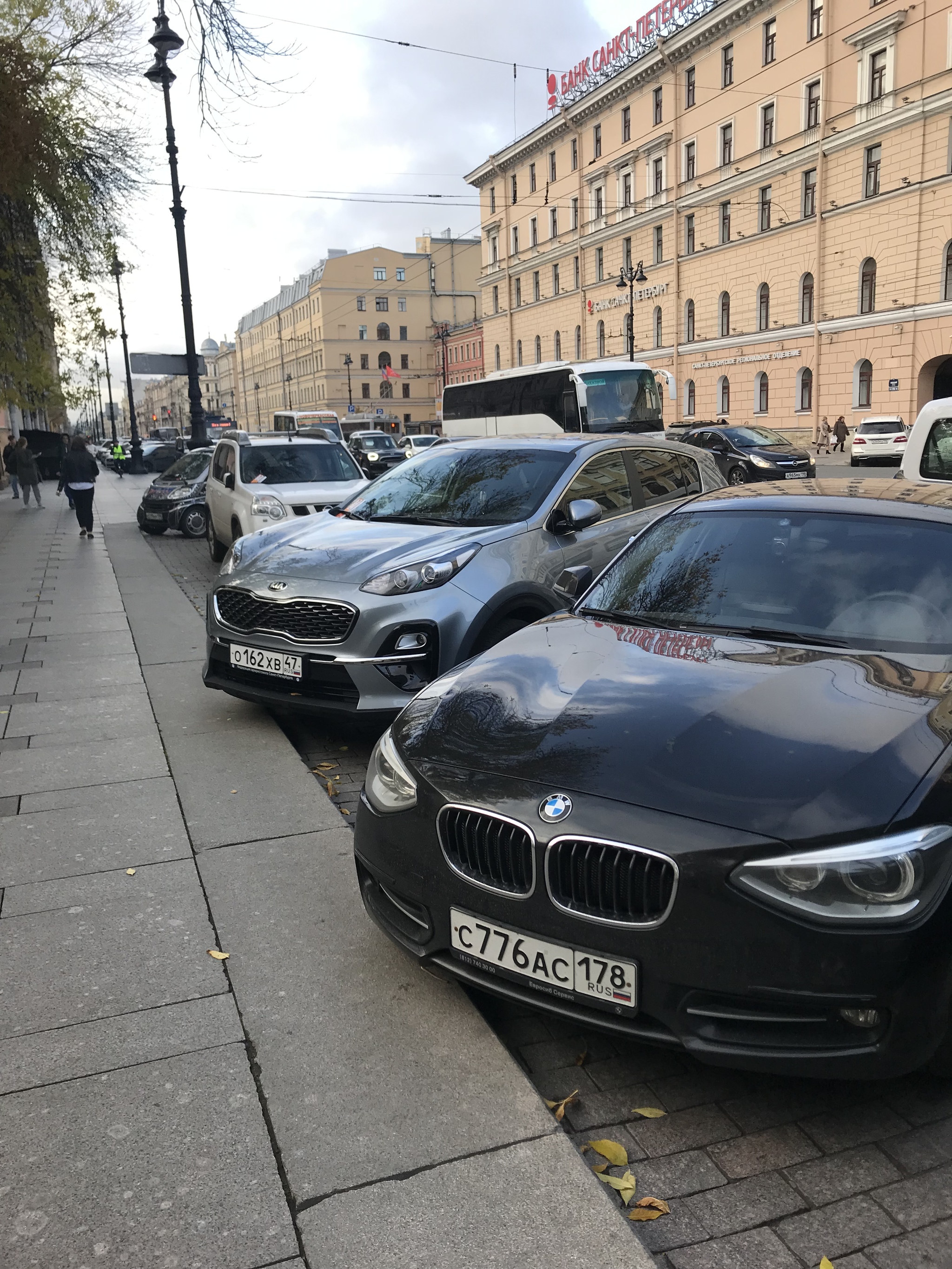 Parallel parking mastered! - My, Неправильная парковка, Traffic rules, Saint Petersburg, Nevsky Prospect, Longpost