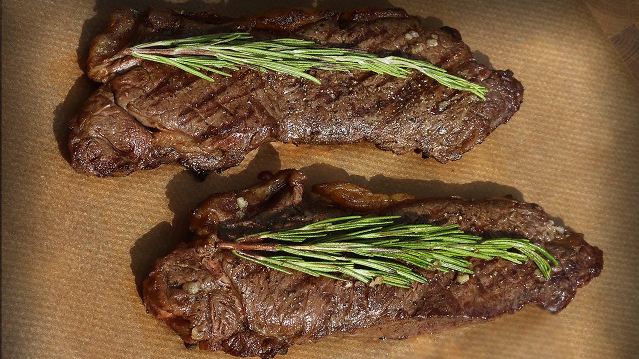 Striploin steak on a charcoal grill - My, Food, Recipe, Video recipe, Steak, Striploin, Longpost, Video, Grill