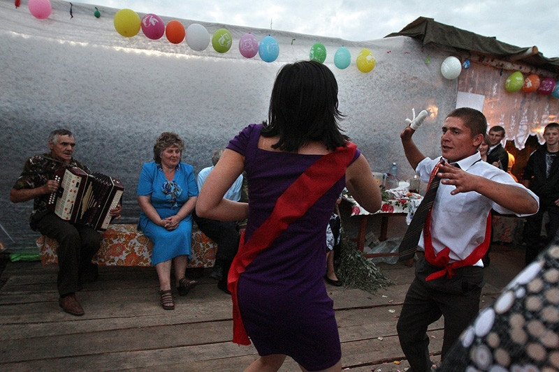 “Wedding without glamor” and the original village of Bobrovka in photographs by Alexey Malgavko - Wedding, Village, Longpost, A selection, Village