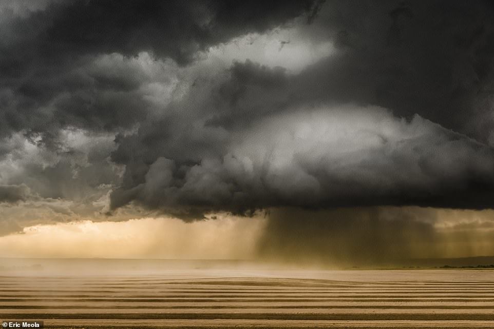 Photographs of storms taken by a photographer over forty years - The photo, Storm, Element, Longpost, Tornado