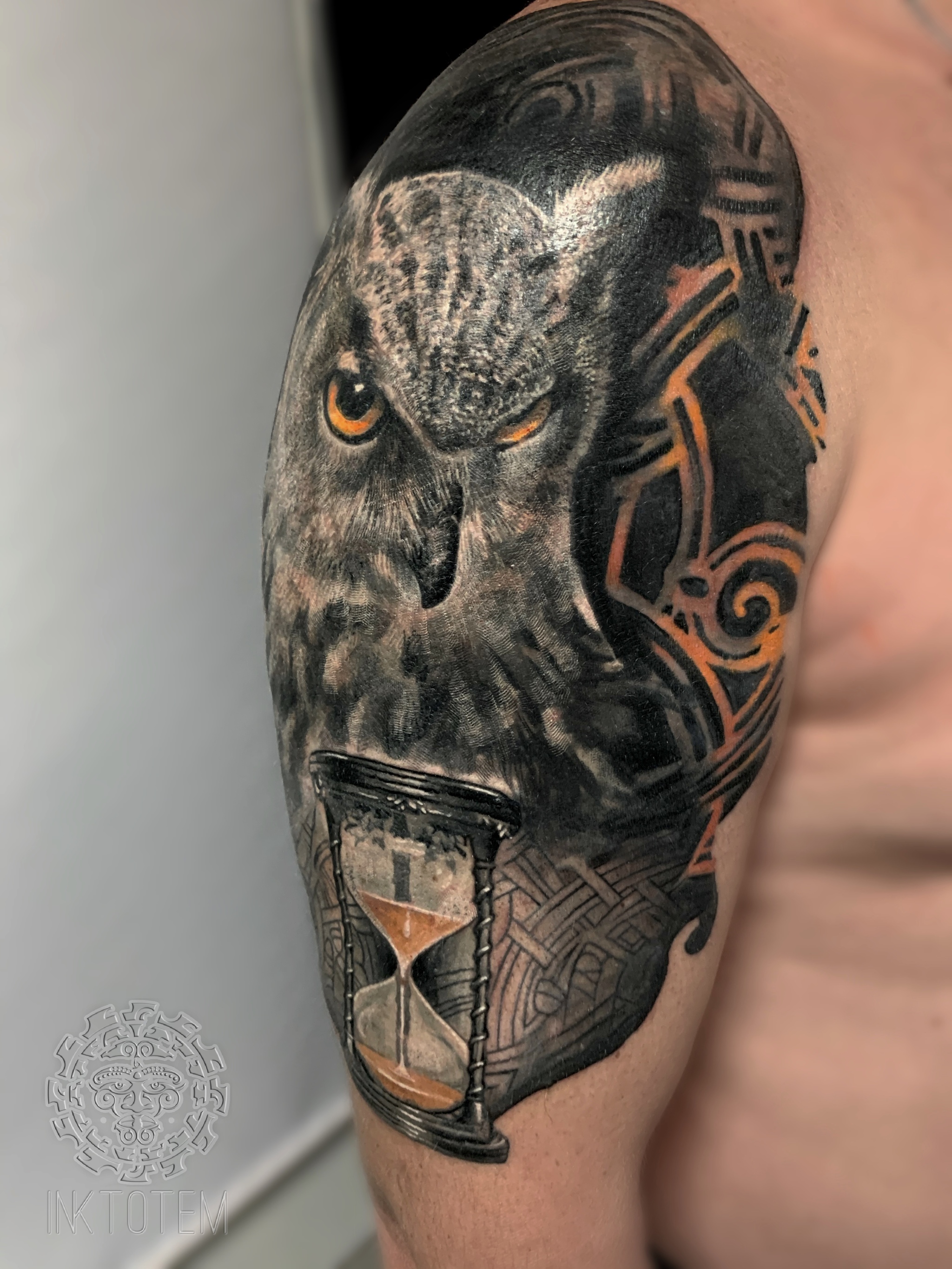 Tattoo overlap - My, Tattoo, Tattoo sketch, Tattoo artist, Tattoo Lovers League, Owl, Clock, Scandinavia, Sketch, Longpost