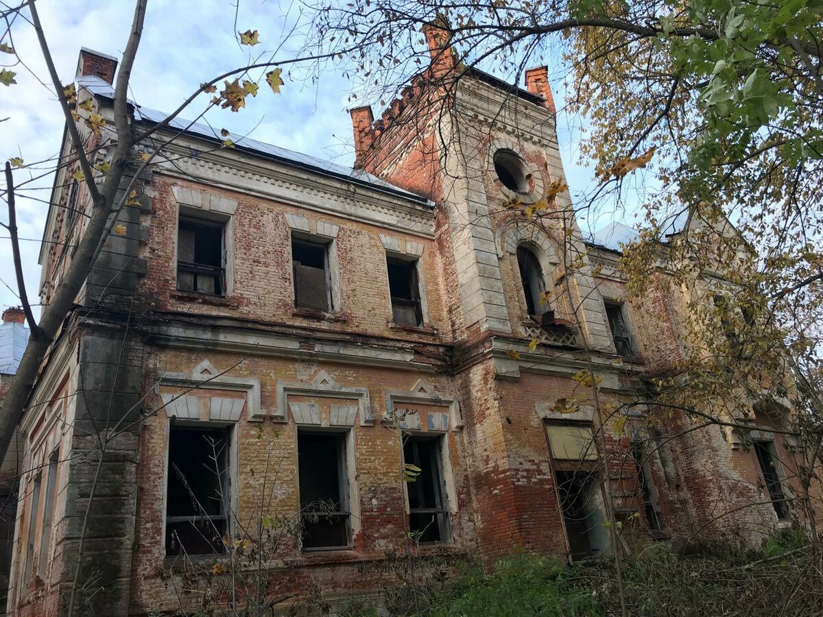 Railway tycoon. Abandoned manor von Mecca - My, Travels, Tourism, Road trip, Manor, Abandoned, Abandoned place, Video, Longpost