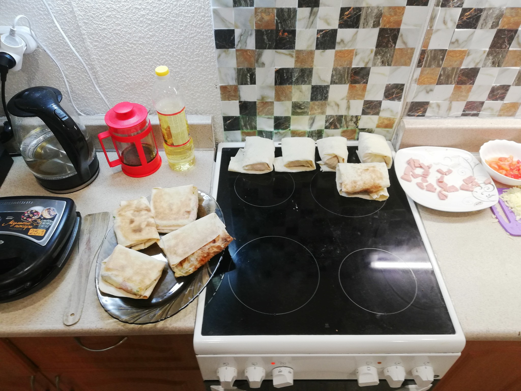 I'm cooking again today. No description, just photo - My, Yummy, Roast, Pizza, Burrito, Cooking, Longpost, Recipe