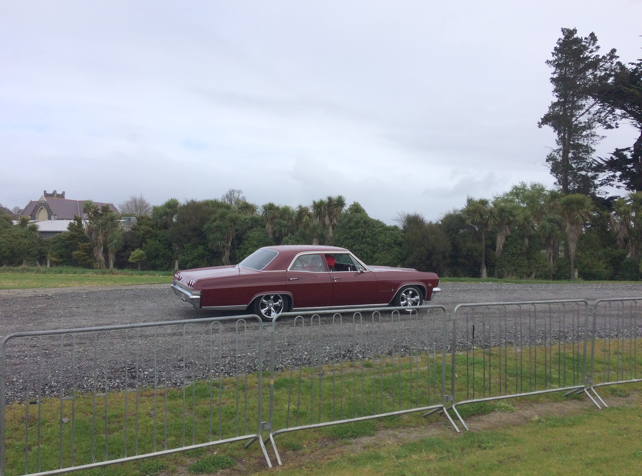 We circle and circle around the area... - My, Chevrolet impala, Automotive classic, American auto industry, classic cars