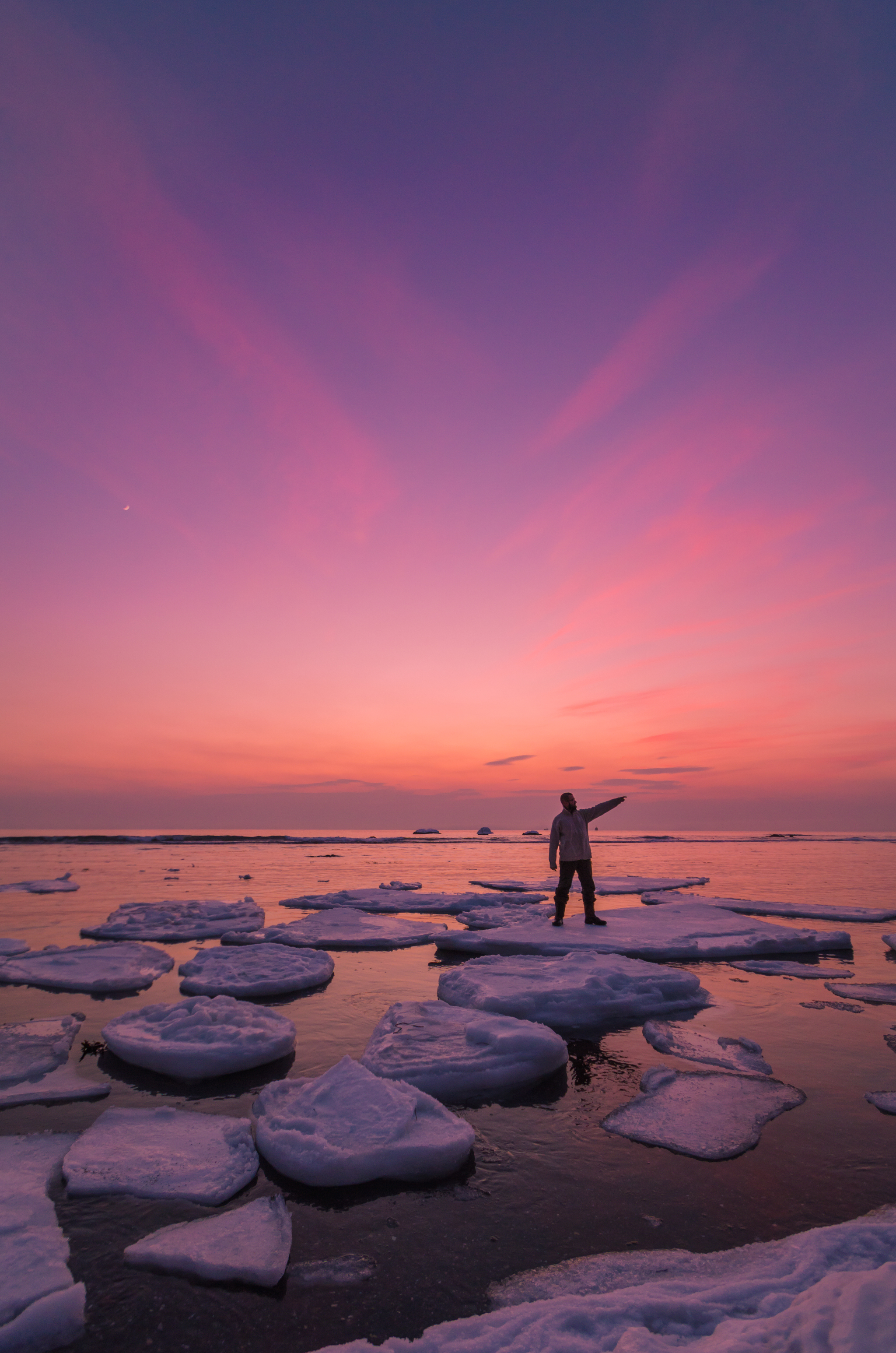 I'm standing on an ice floe, like on a brigantine... - My, Find, Primorsky Krai, Дальний Восток, Beginning photographer, The photo, Sunset, Winter