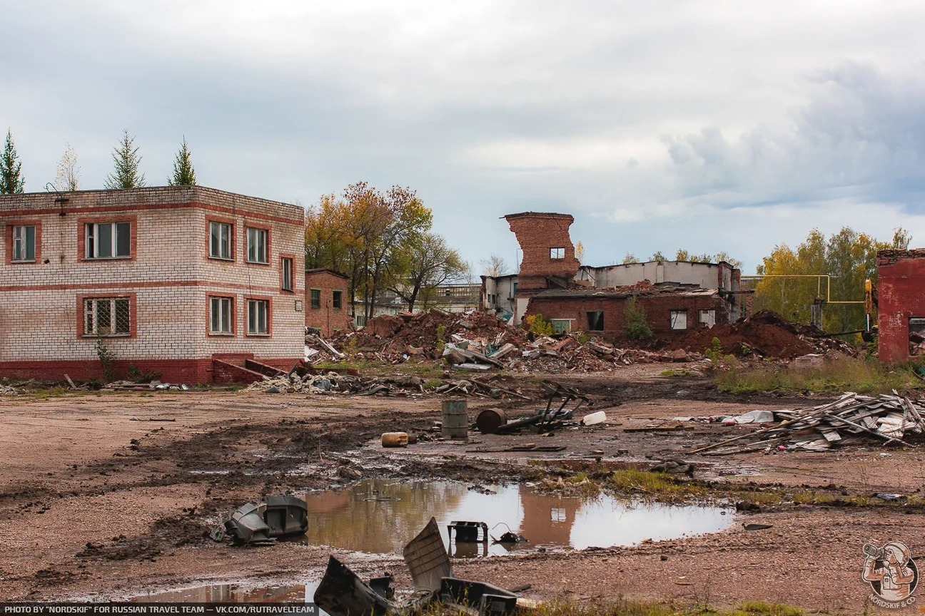 Requiem for the Factory Abandoned factory named after. Stalin in Ishimbay - from Katyusha shells and oil and gas equipment to ruins - My, Requiem for the plant, Abandoned, Ishimbay, Bashkortostan, Longpost