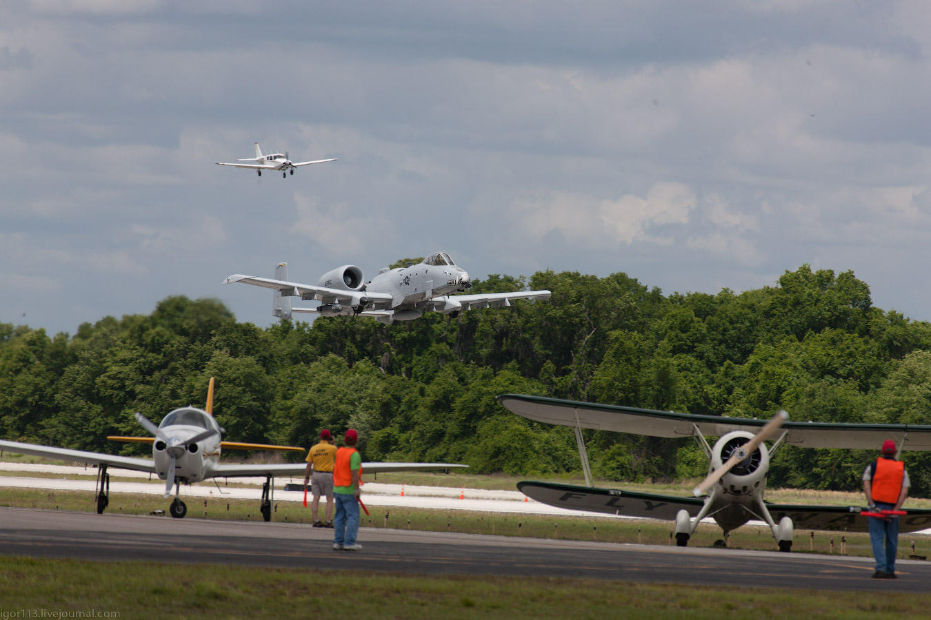 Fairchild Republic A-10 Thunderbolt II на земле и в воздухе - Самолет, a-10, Длиннопост