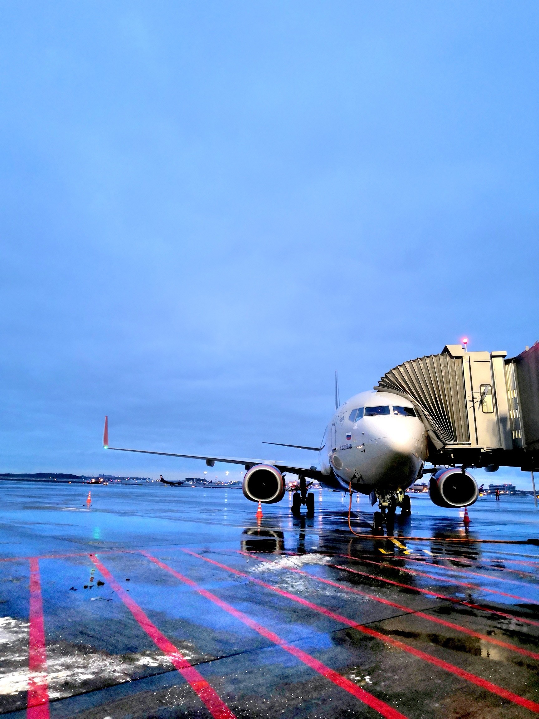 Airport (photos) - My, The airport, Airplane, Platform, Aviation, Mobile photography, The photo, Airbus A320, Boeing 777, Longpost