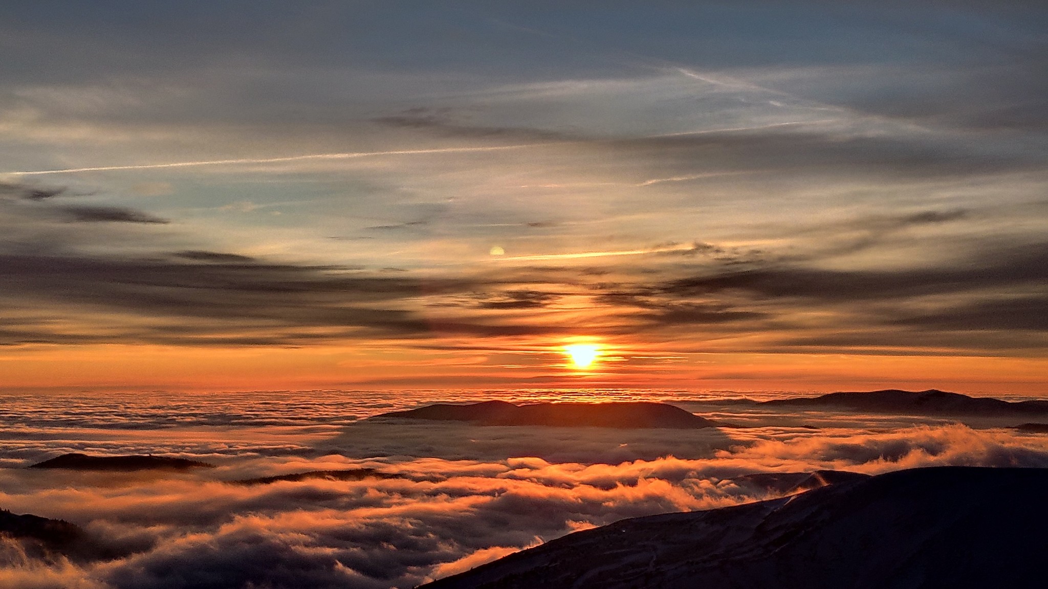 Above the clouds - My, Nature, Sunset, The mountains, Dragobrat, Xiaomi Mi8 PRO