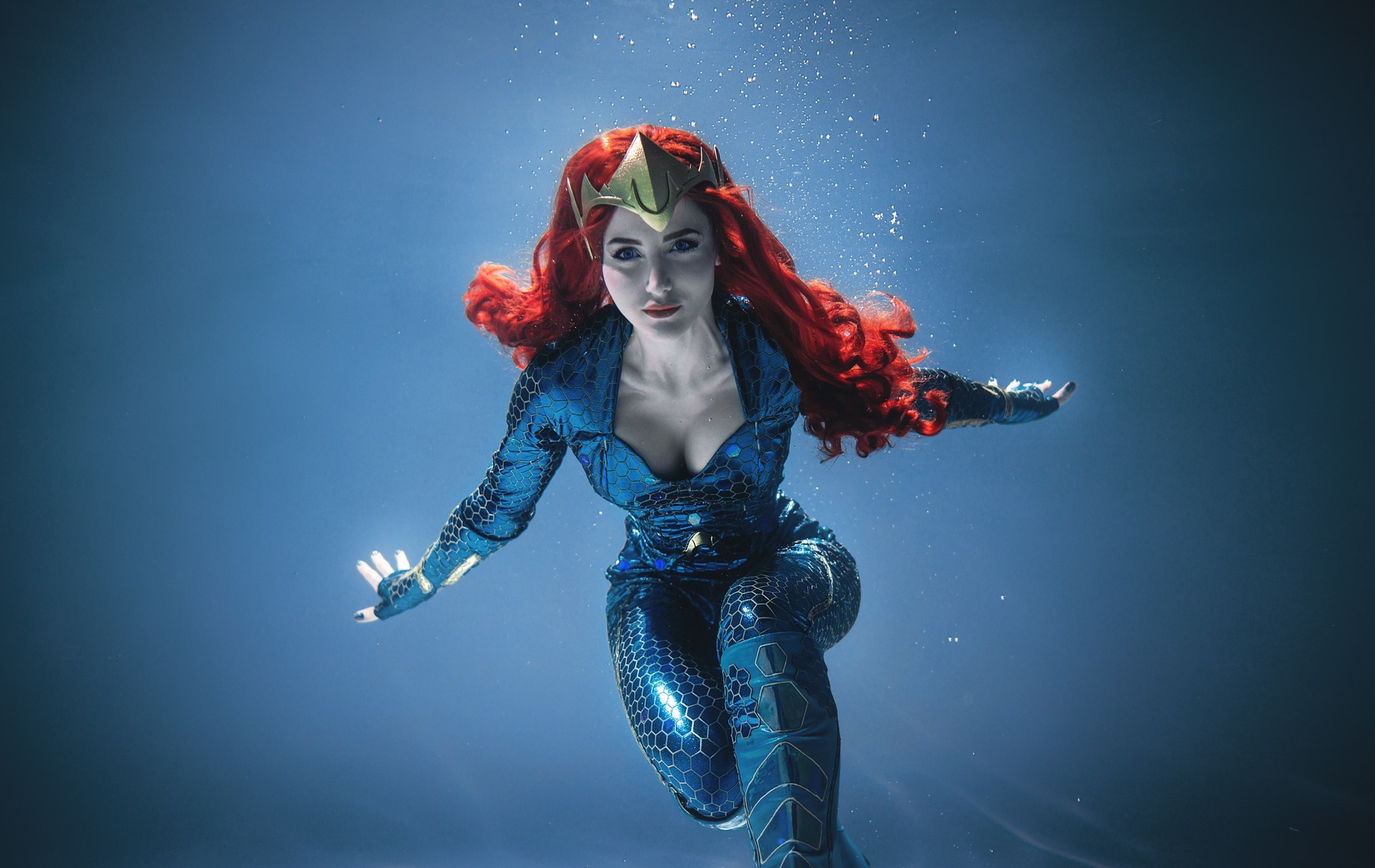 Princess Mera (Aquaman). Costume designer and cosplayer @Erikasolovey. Ph @arezun. Filming was carried out underwater - Cosplay, Measure, Aquaman, Dc comics, Russian cosplay, Movies, Under the water, Longpost