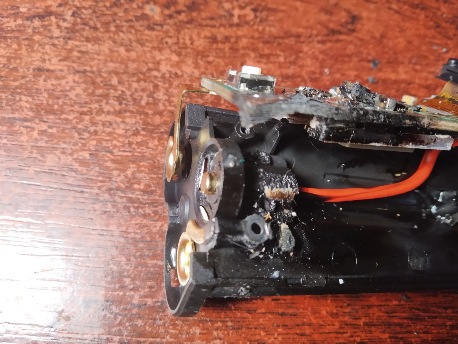 Opening the burnt vape showed that... - My, Vape, Vape Repair, Longpost