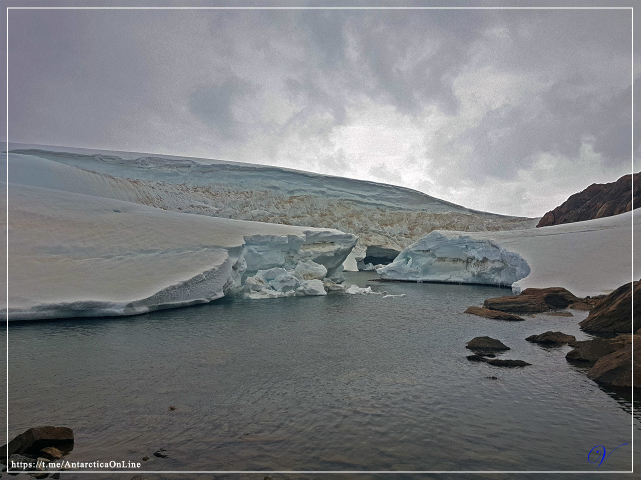 Penguins, skuas and two ice caves - My, Antarctica, Antarctica On-Line, Penguins, Skua, Oasis, Caves, Longpost