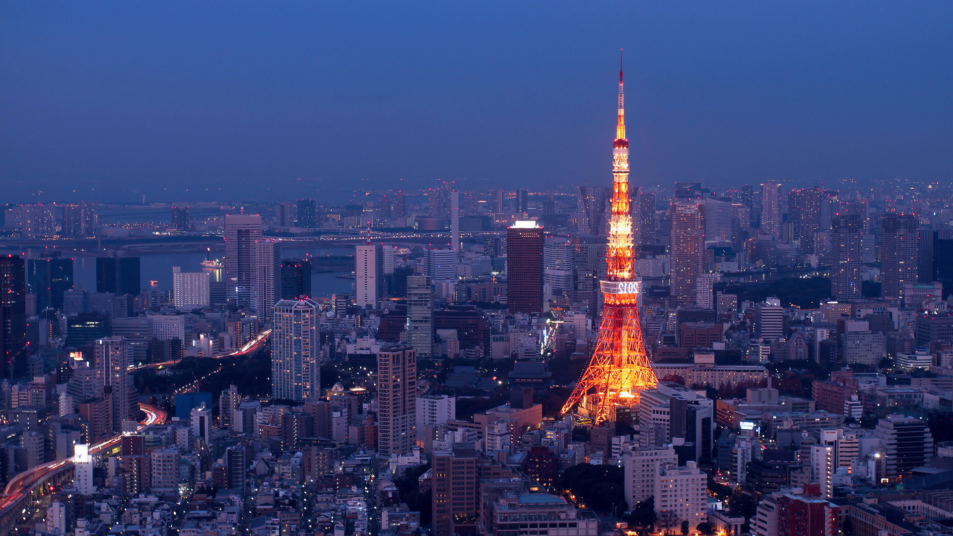 Famous relatives in architecture: Tokyo Tower - My, Tokyo, Japan, Tower, Architecture, Asia, Copy, Video, Longpost