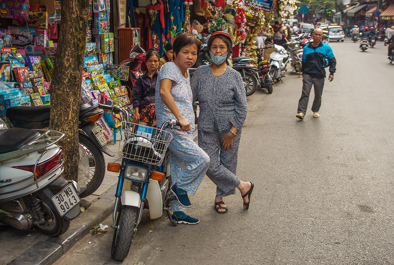 Vietnam, street photography - My, Vietnam, Travels, The photo, People, Town, Wild tourism, Fashion, Longpost