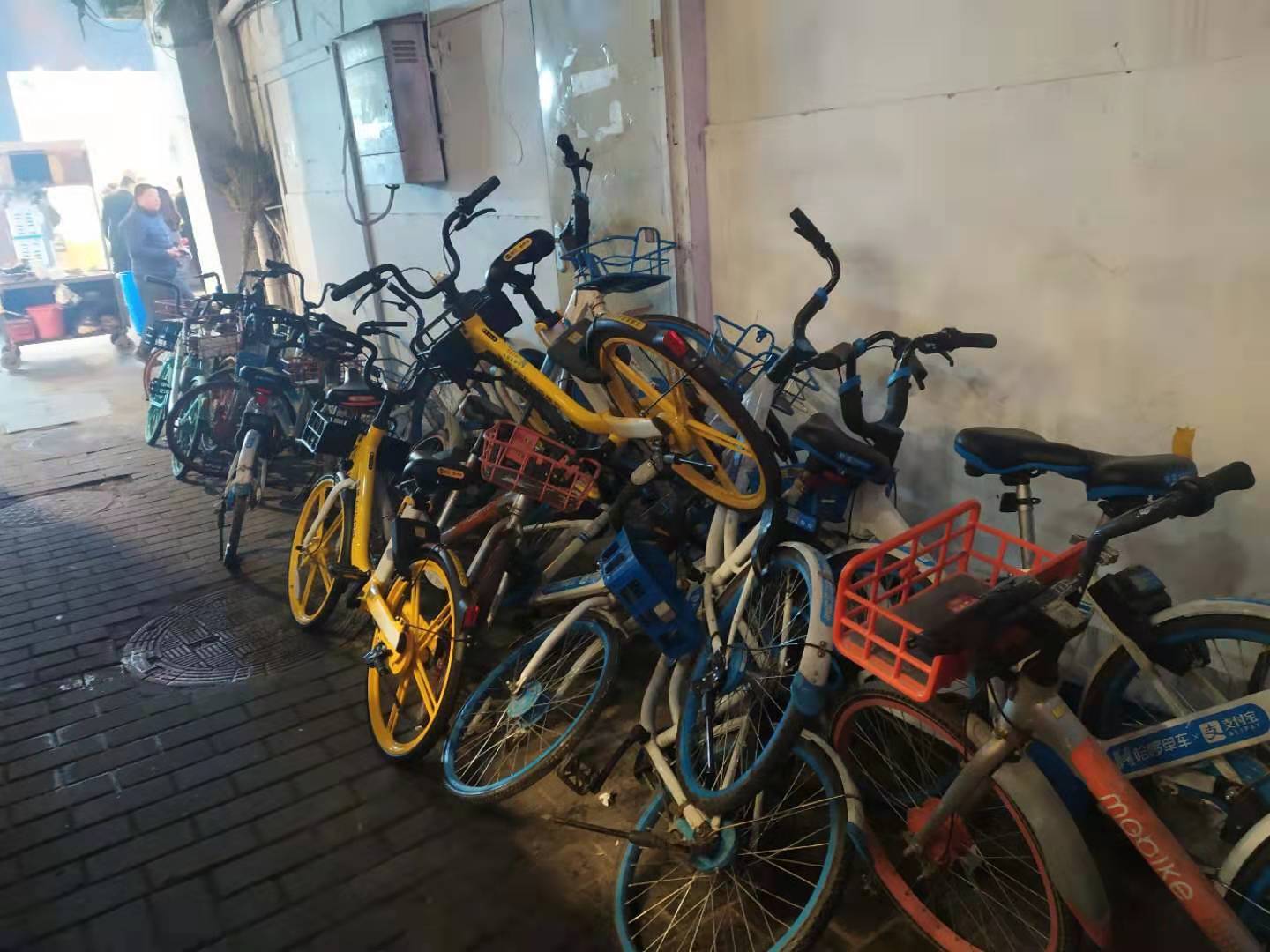 Giant bicycle dump in front of the house - My, China, A bike, Dump, Disposal, Longpost