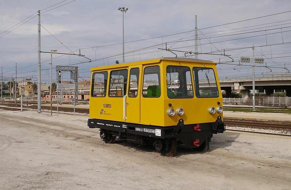 These various handcars - Railway, Trolley, Longpost