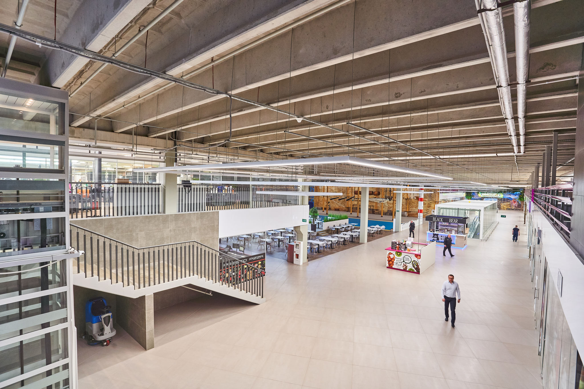 Brutalist shopping center in Minsk - My, Architecture, Shopping center, Retail, Minsk, Longpost