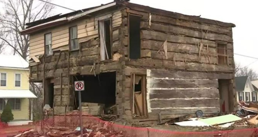 When I removed the siding - Log house, Error, Demolition