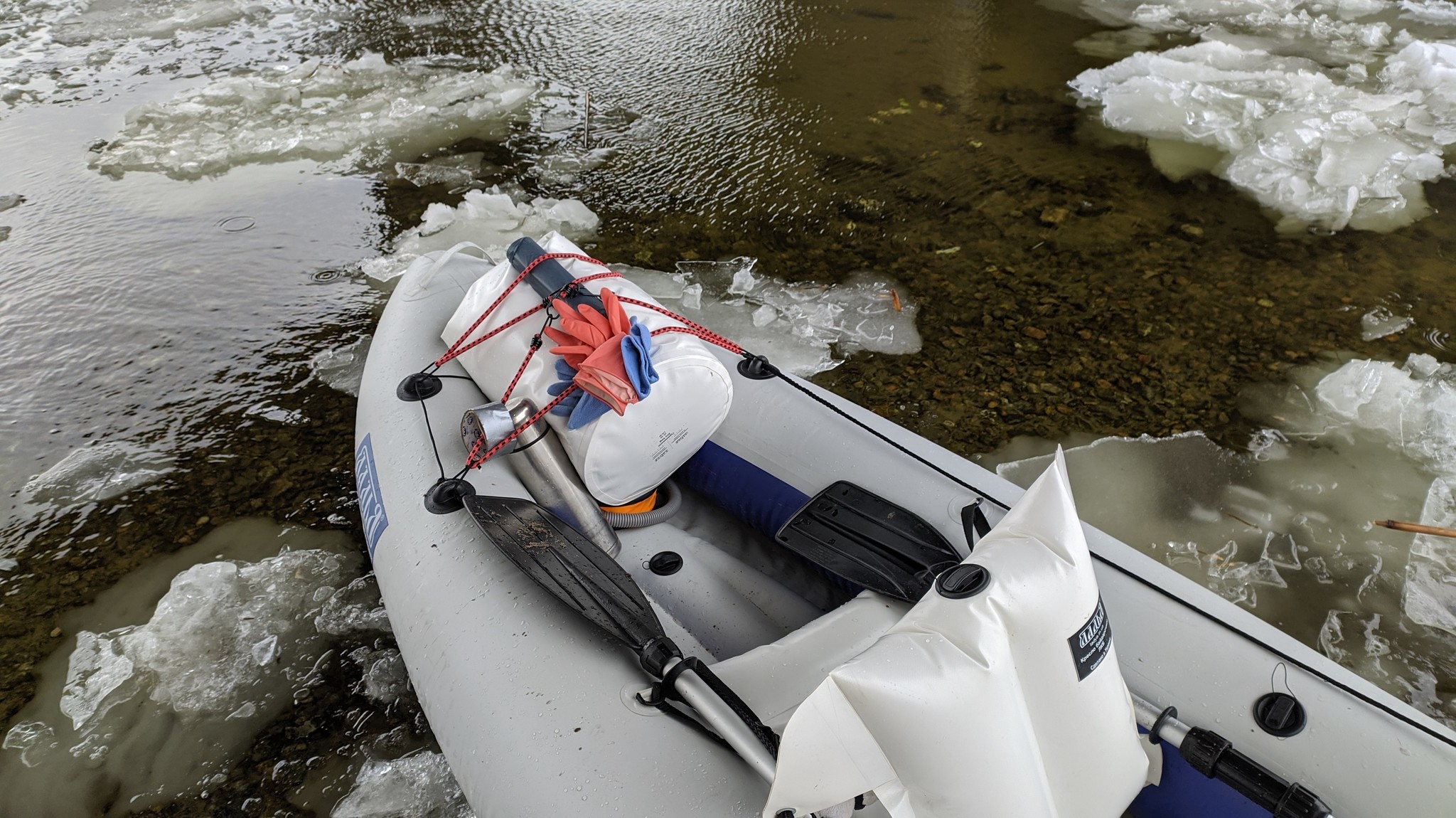 Our island snowman moai - My, snowman, Moai, Island, Kayak, Snow, Longpost, Dnieper