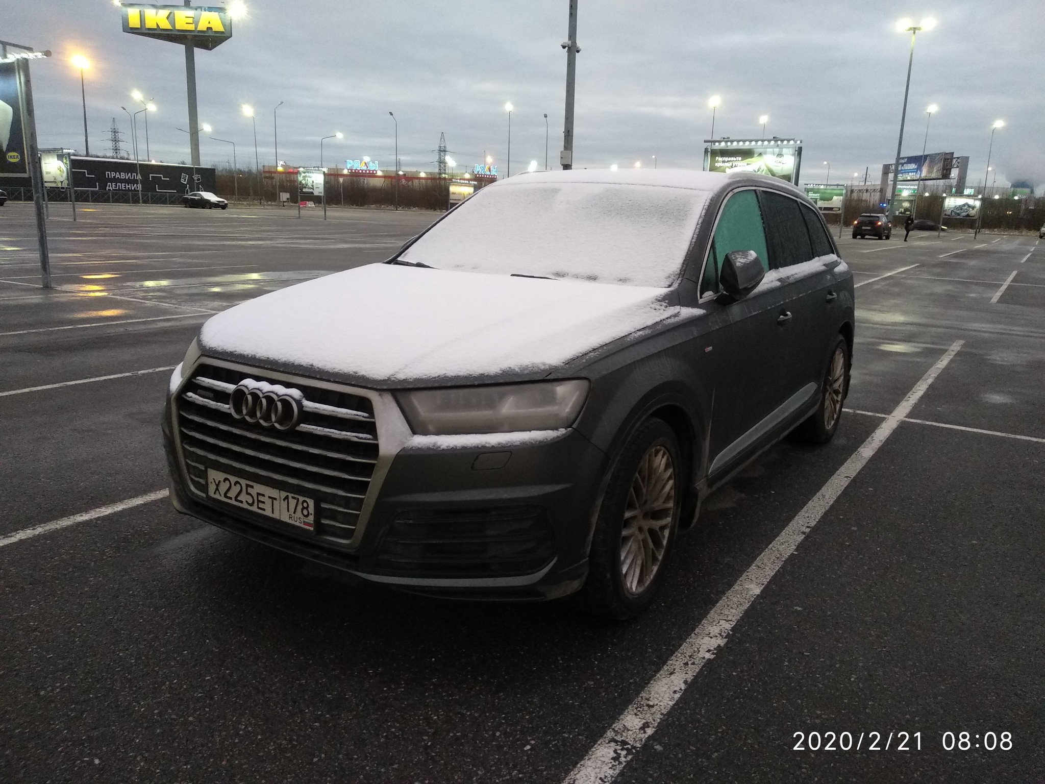 Audi Q7 СПб брошенка | Пикабу