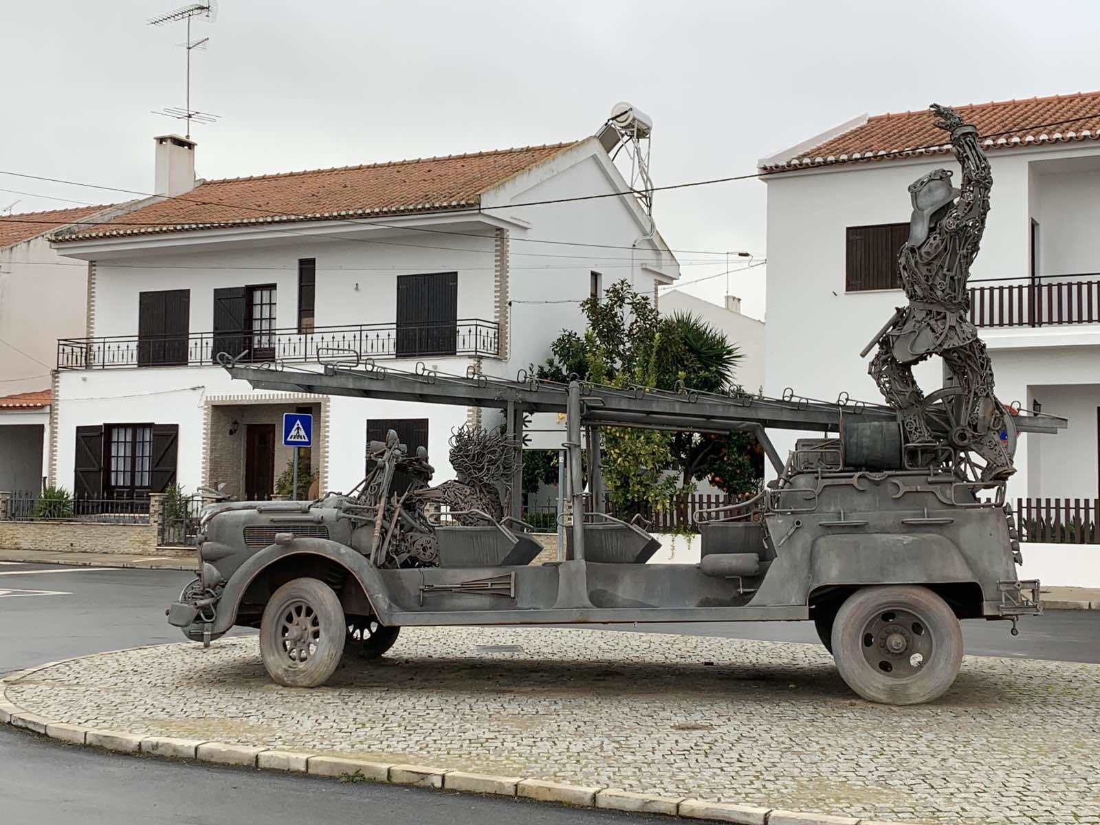 Monument to firefighters - My, Portugal, Firefighters, Welder, Monument, Longpost