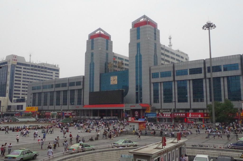 High-speed trains like the metro or the most unusual Chinese train stations - My, China, Railway, Transfer, Transfers, Convenience, A train, Longpost