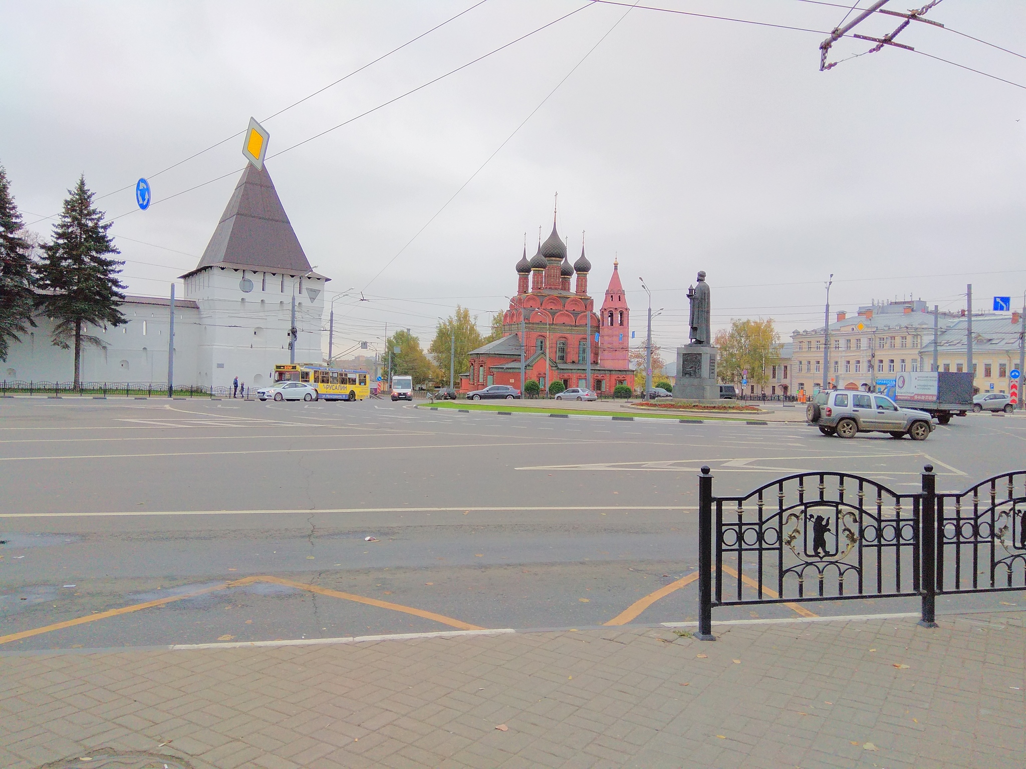 By cities of Russia. Walk around Yaroslavl - My, Yaroslavl, City walk, Monument, Volga region, Longpost