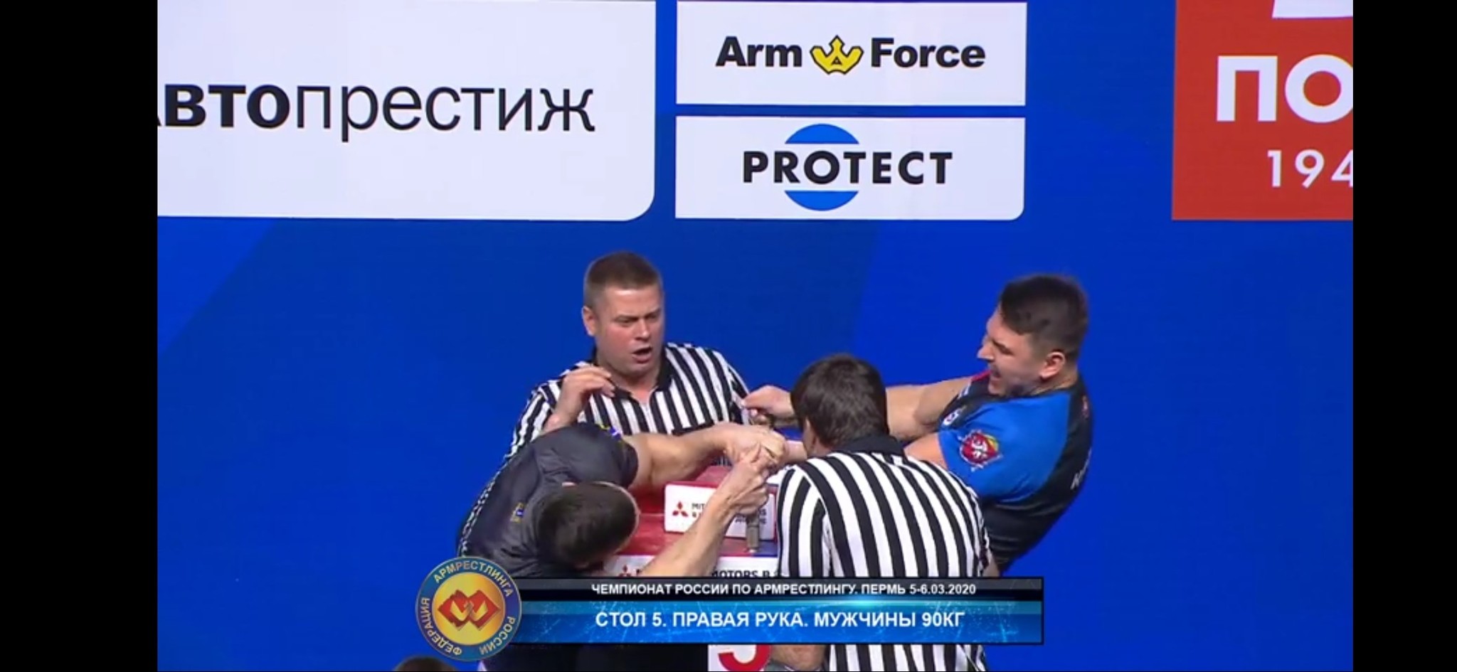 This is what judging is like... - Arm wrestling, Refereeing, Injustice, Sport