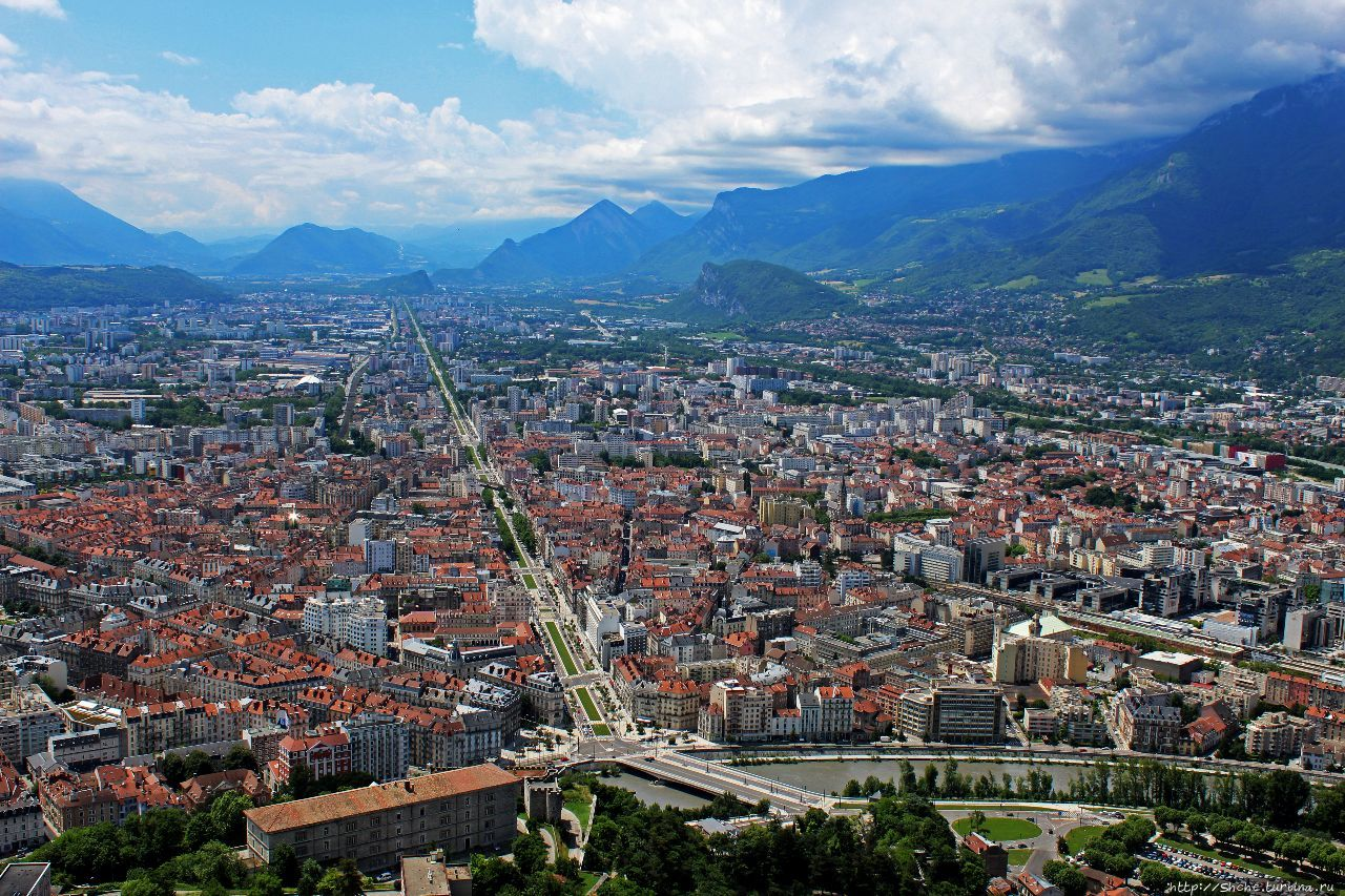 Bubbles of Grenoble - Cable car, France, Grenoble, Video, Longpost