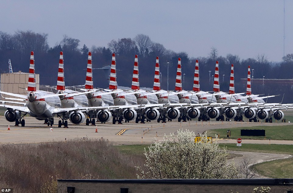 What to do with unused aircraft due to reduced flights - USA, Airplane, The airport, Pittsburgh, American Airlines