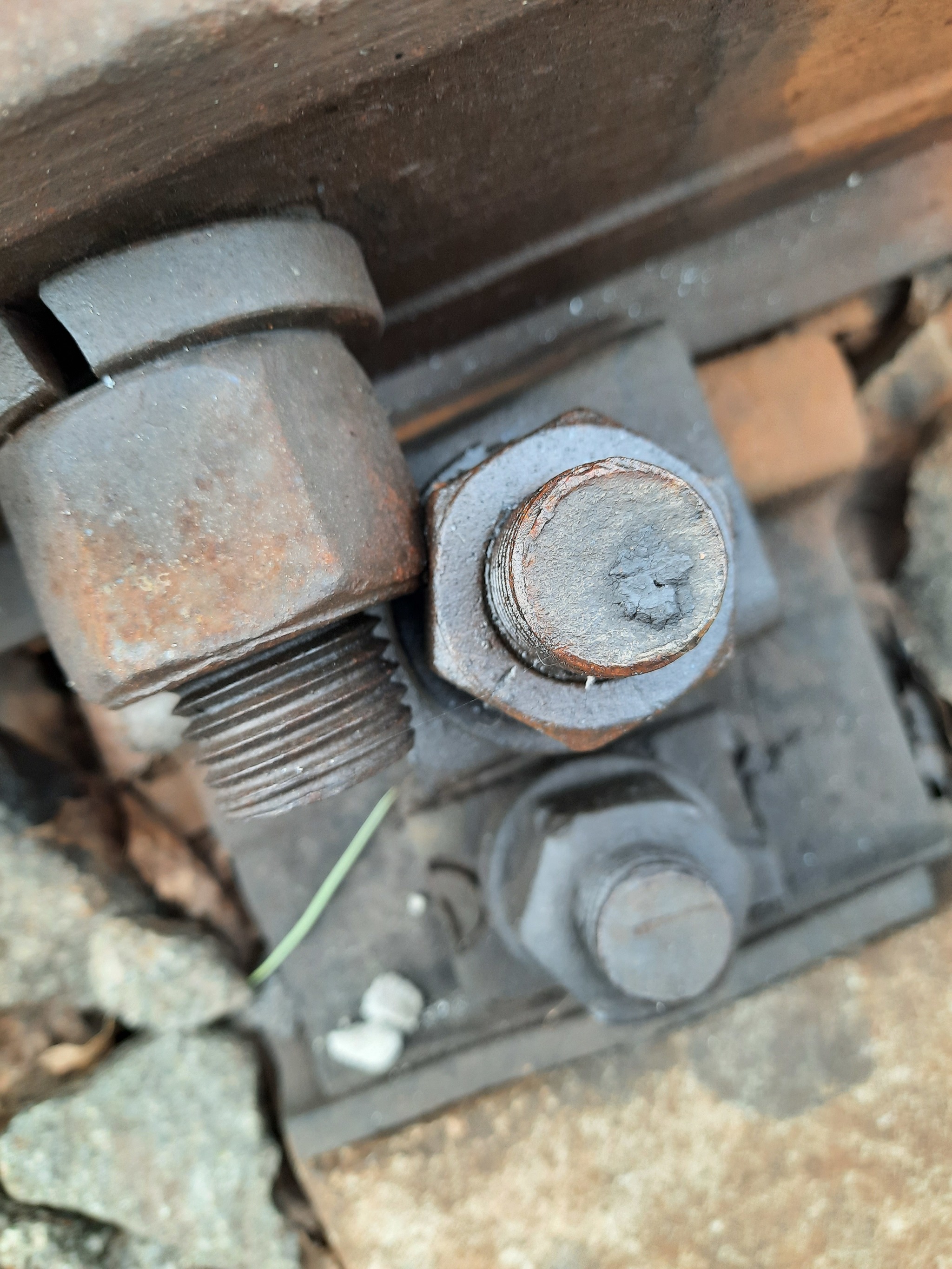 How were they spun? - My, Railway, Bumblebee, Mystery, Unscrew, Tag, Longpost