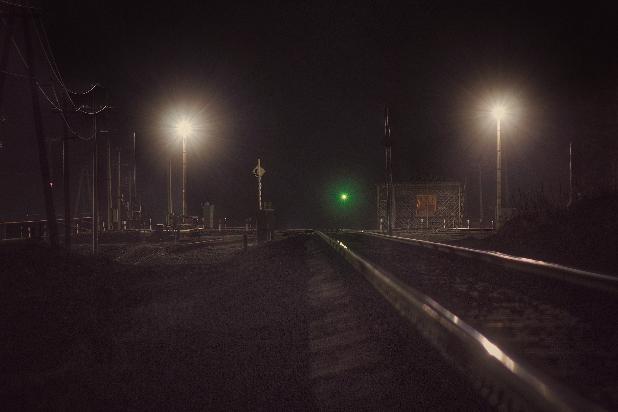 Night move - My, The photo, Railway, Railroad crossing, Night, Fuck aesthetics