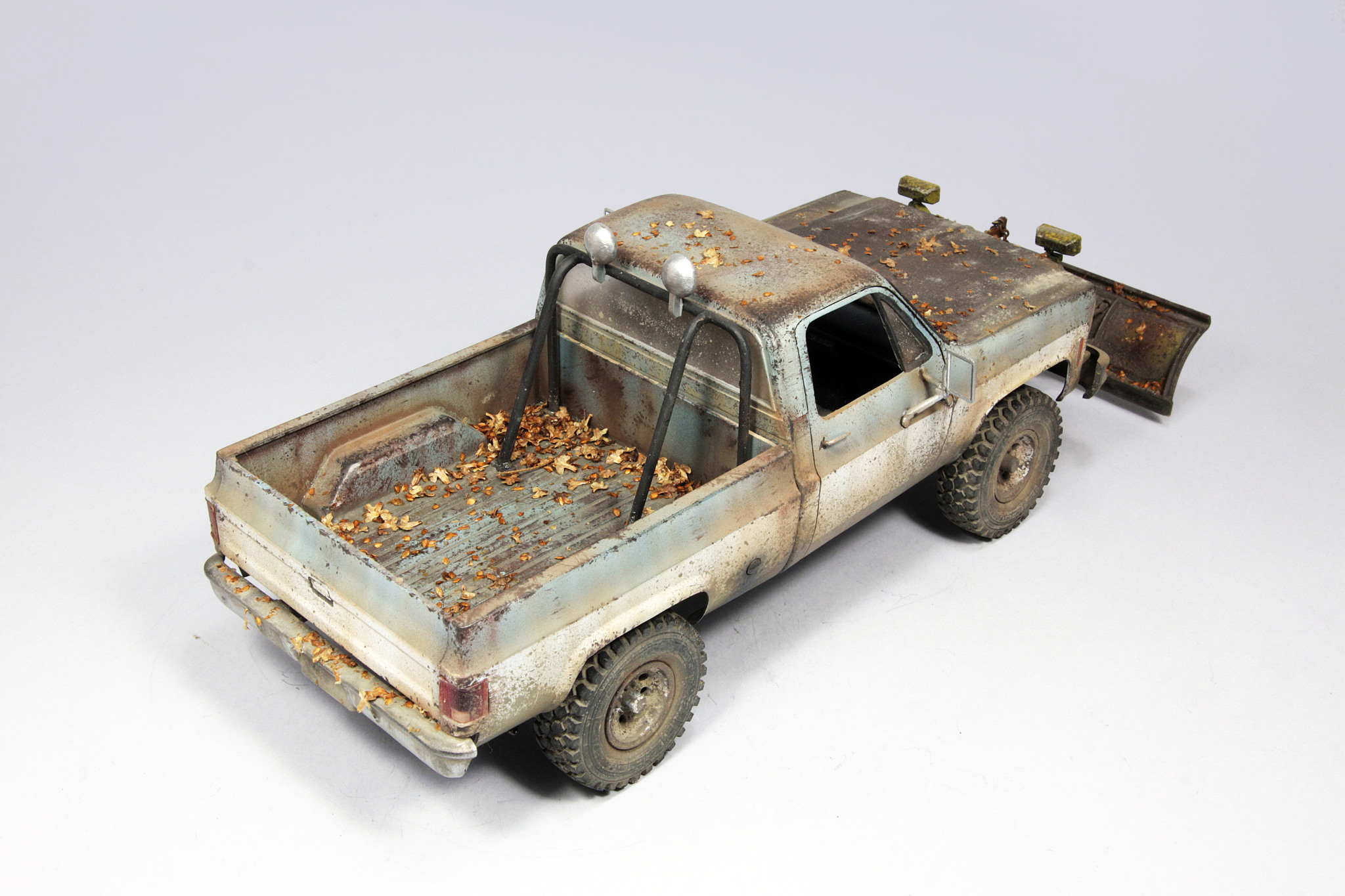 1/24 scale GMC pickup model - My, Models, Auto, Longpost, Stand modeling