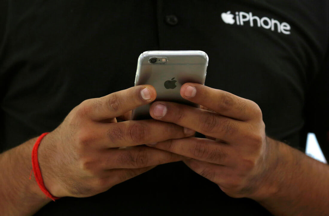 Flaws in iPhones and iPads may have allowed hackers to steal data for years - Apple, iPad, iPhone