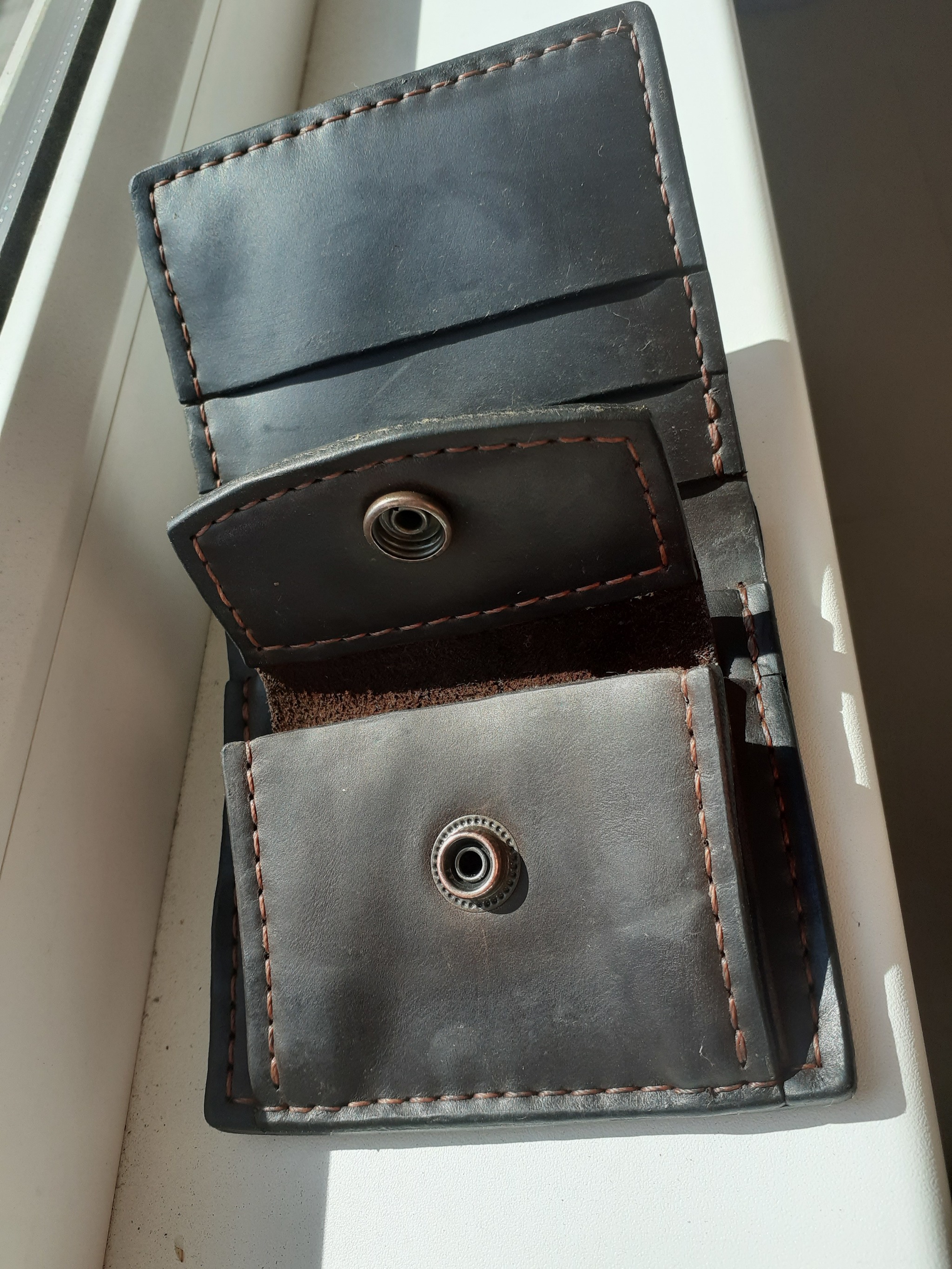 Wallet with coin box - My, Leather products, Leather craft, Natural leather, Leather, Longpost, Needlework with process