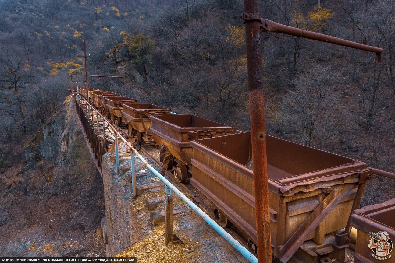 The Forgotten Railroad How I looked for an abandoned bridge with trolleys using a photo from the network - My, Abandoned, Armenia, Travels, Urbex Armenia, Longpost