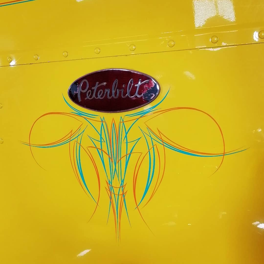 Pinstriping, circling, painting cars and motorcycles with a brush - My, Brush, Auto, Pinstriping, Handmade, Video, Longpost