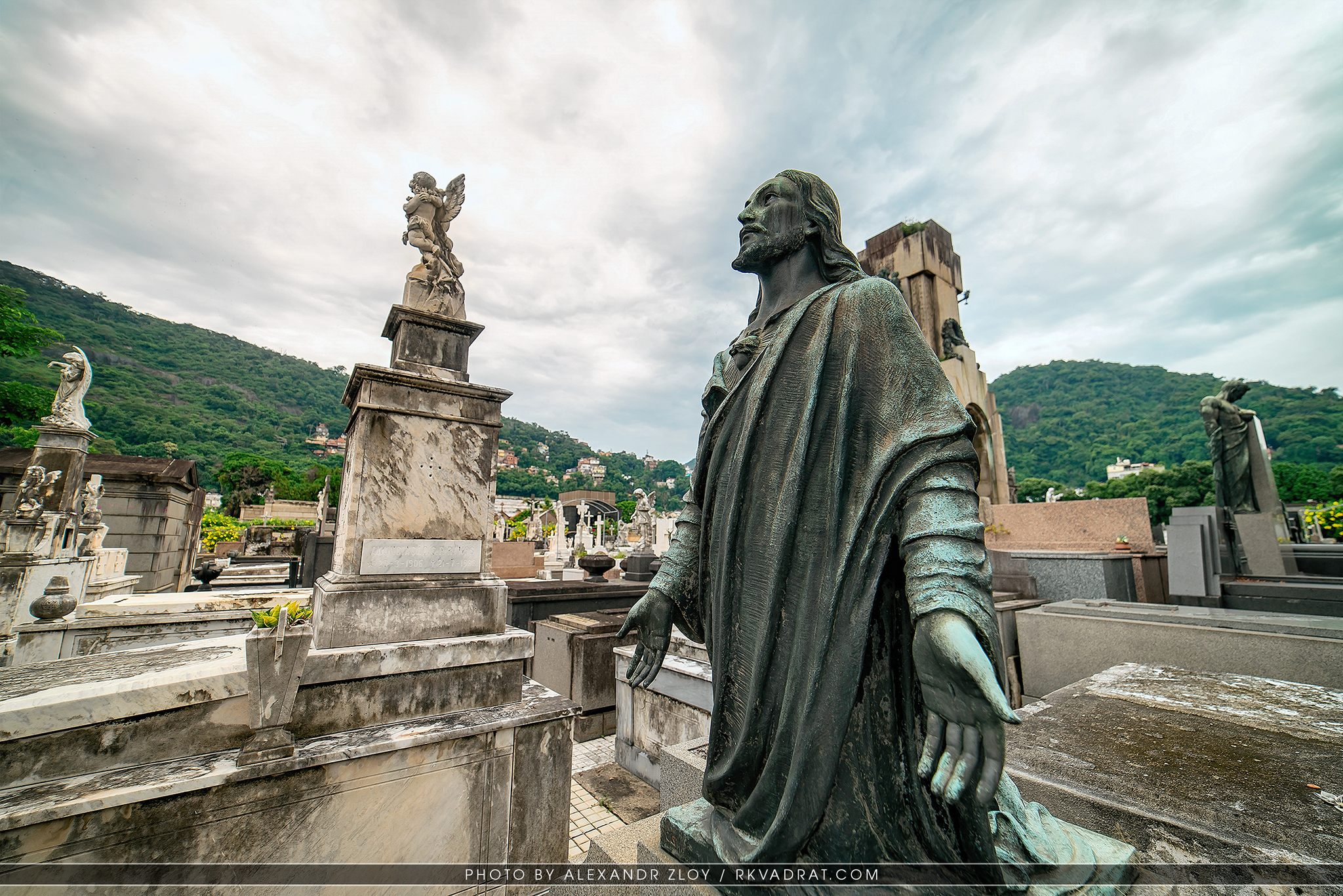 Brazil: Sao Joao Batista Cemetery. Where to go next! Issue 3 - My, Brazil, Cemetery, Longpost, Rio de Janeiro, Broadcast, Travels, TV show, Video