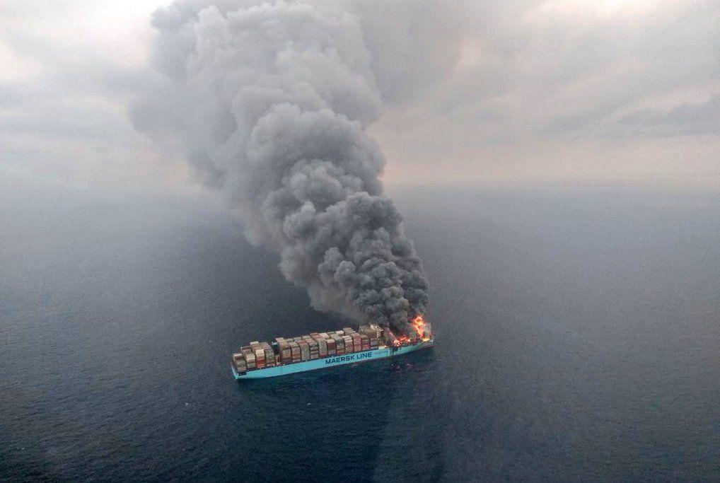 The story of an accident - Container, Maersk, Fire, Recovery, Longpost