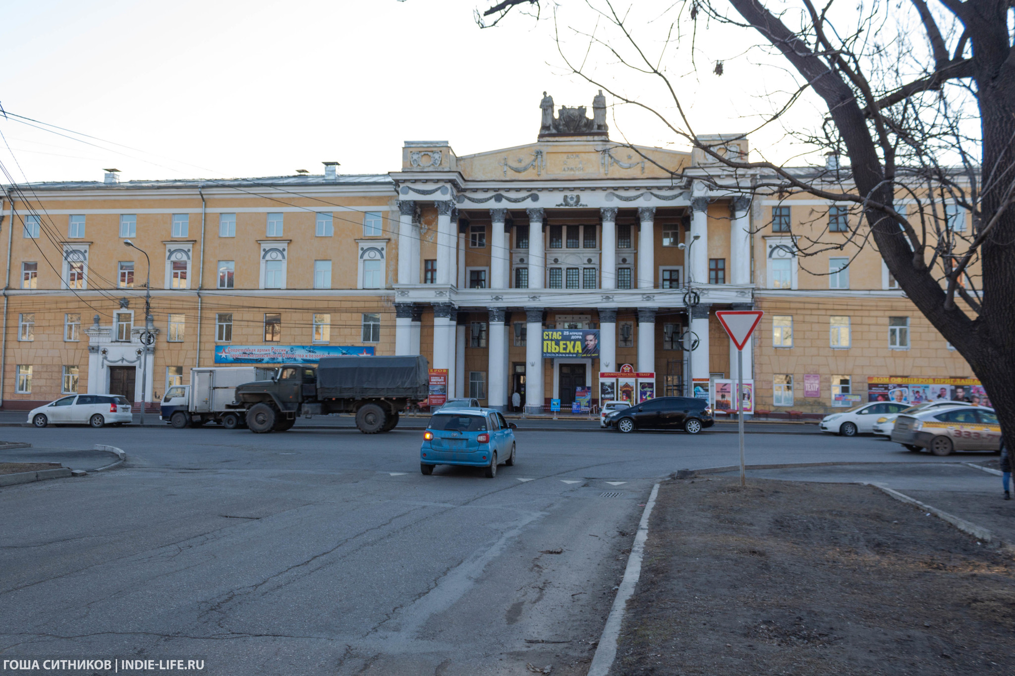 Уссурийск фото дома офицеров