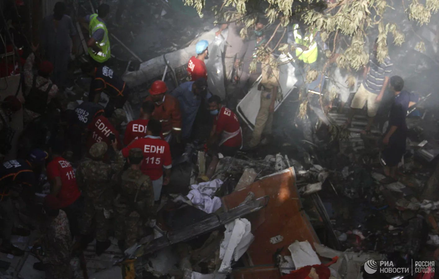 Катастрофа atr 72 в покхаре. В джунглях колумбии нашли четырех детей. Выживший при крушении самолета. Выживший при крушении самолета. Катастрофа l-410 под мензелинском.