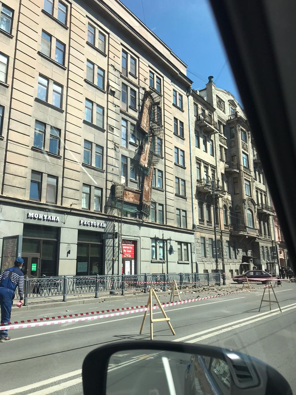 The balconies have come unglued... - My, Saint Petersburg, Balcony, Longpost