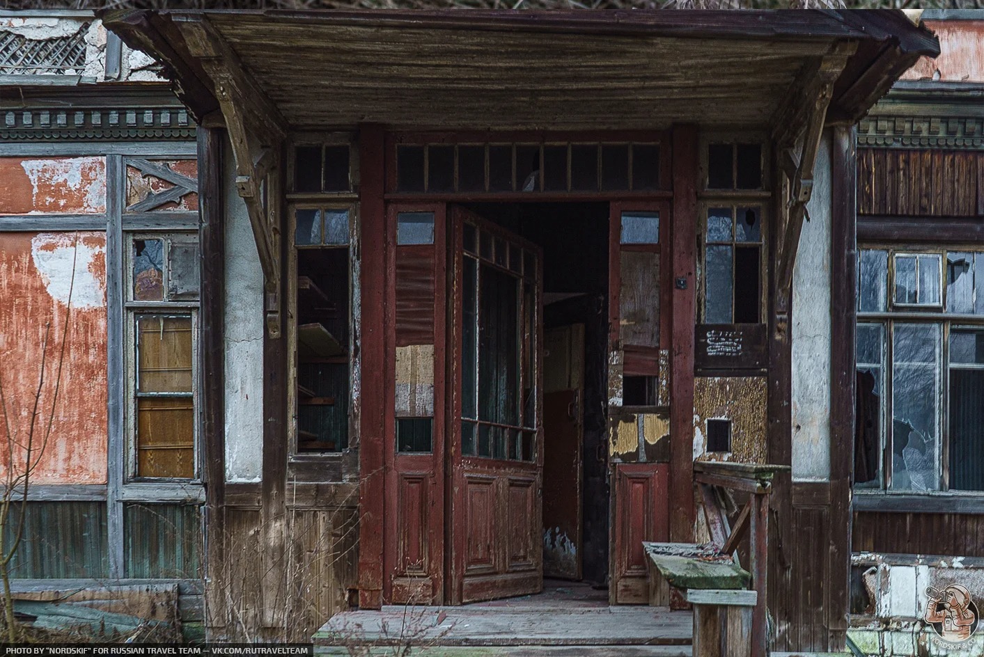 A cursed old house or a fairy-tale mansion on the outskirts of St. Petersburg? Dacha of Adeline Fedorovna Tasheyt - My, Abandoned house, Abandoned, Lakhta, Saint Petersburg, Longpost