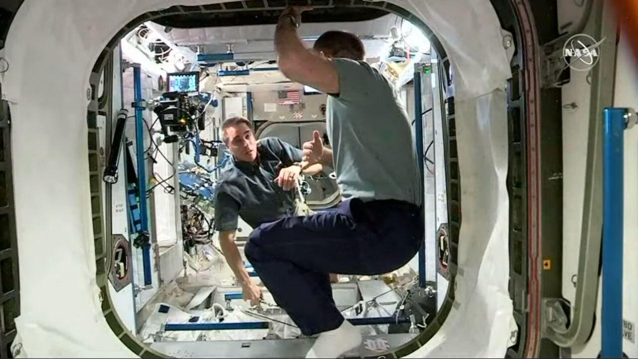 The crew of the manned spacecraft Crew Dragon has moved to the ISS! - Spacex, NASA, ISS, Space, Broadcast, Astronaut, Dragon 2, Космонавты, Video, Longpost