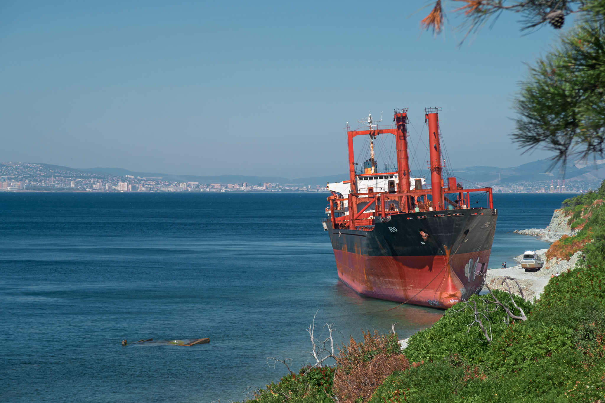 Photo of a bulk carrier off the coast of Kabardinka - My, The photo, Sea, Shipwreck, Longpost